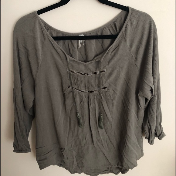 Olive green BoHo tassel shirt - Picture 1 of 2